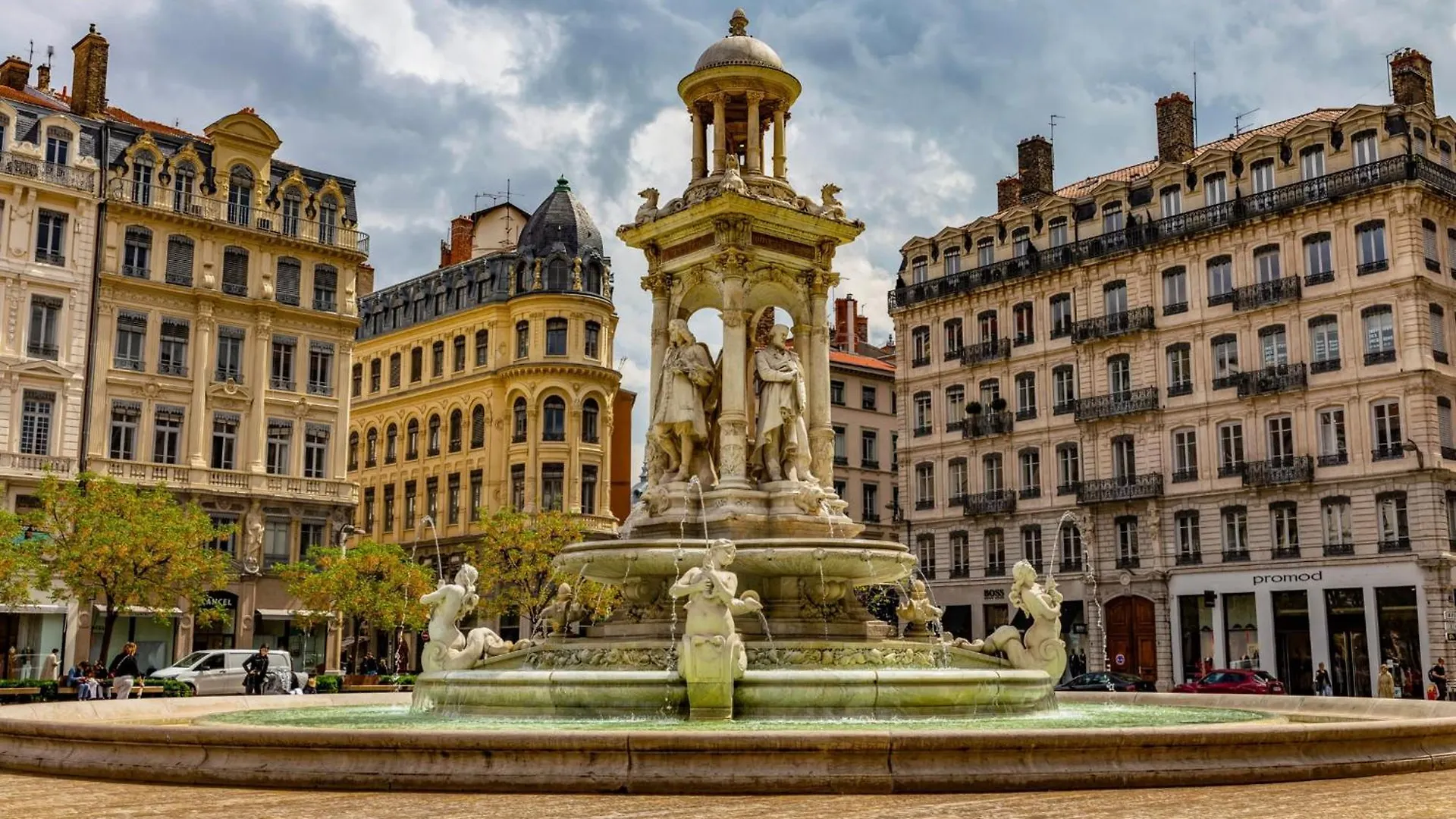 Design Et Pop Avec Balneo Apartment Lyon